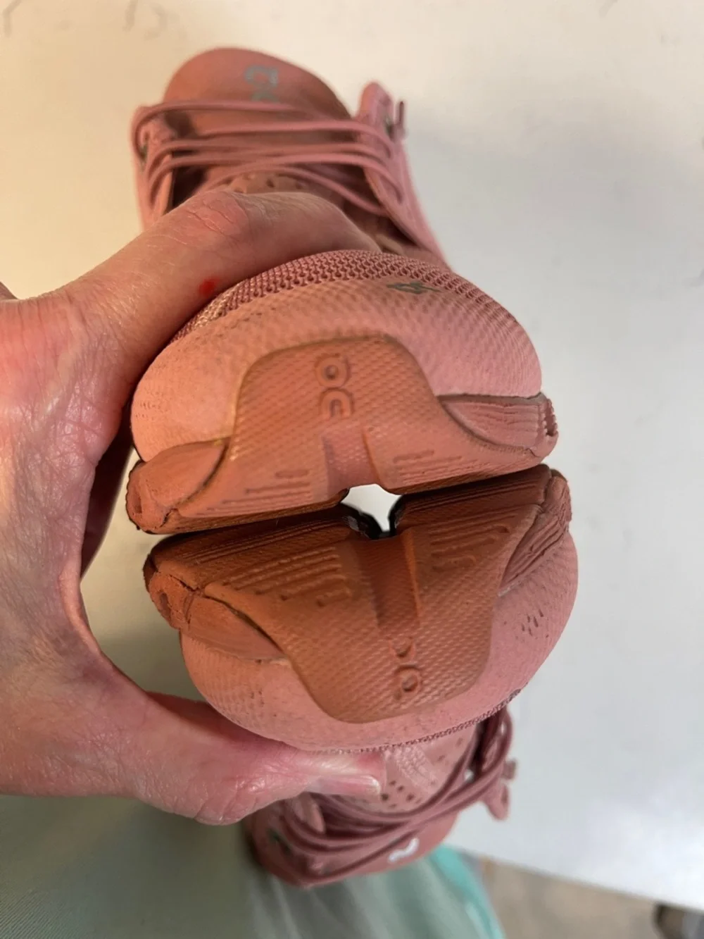 Shoes Running ON Cloud Monochrome Women’s Size 6.5 - Picture 5 of 17